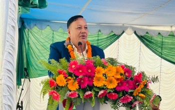 पुस्तकप्रति नयाँ पुस्तामा रुचि छैन - मन्त्री पौडेल